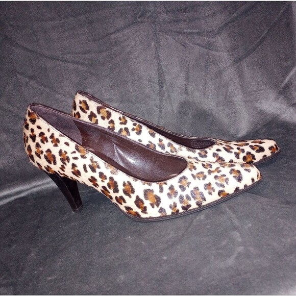 FRANCO SARTO Napoli Fur Cheetah Print 4 Inch Heels Size 9 EUC - Picture 1 of 7